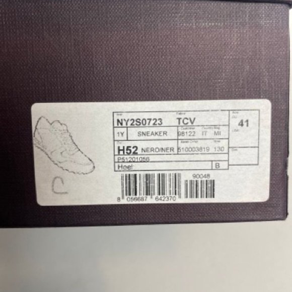 NIB Valentino Garavani Rockrunner Stud Sneaker, Black Men's US 9 $1,292 - Picture 10 of 11